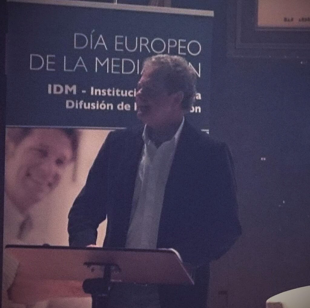#DiaEuropeodelaMediacio organizado por IDM con <a href="/juanluiscano/">Juan Luis Cano</a> maestro de ceremonias. Participa @AMMediadores