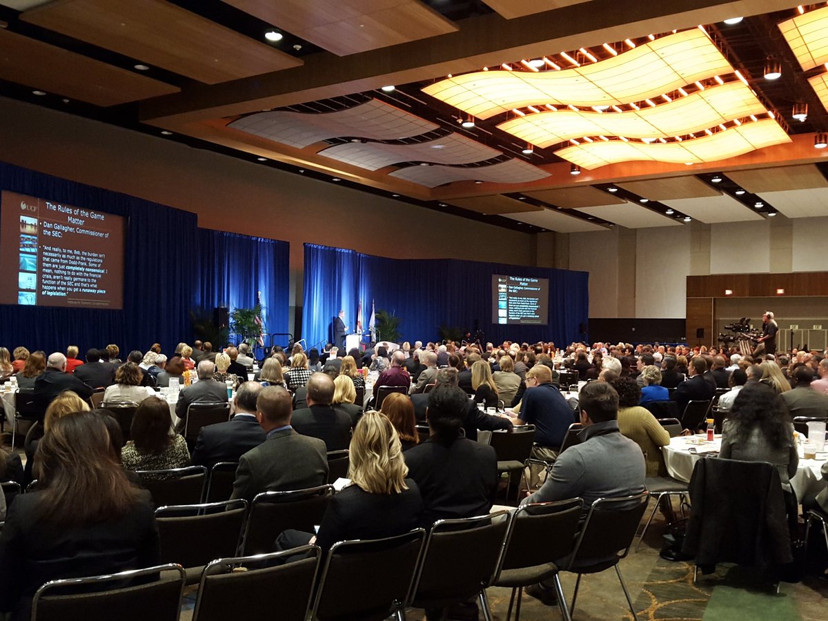 _jeffbenavides's tweet photo. @Mayor_Jacobs at the @OrangeCoFL Economic Summit launching Central Florida Workplace Challenge #cfwpc @GreenOrlando https://t.co/9nOJggZ74J