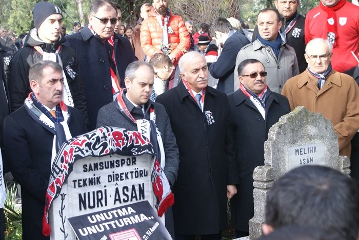 SAMSUNSPOR KAZASI YILDÖNÜMÜNDE UNUTULMADI
ilkadim.gov.tr/default_b0.asp…