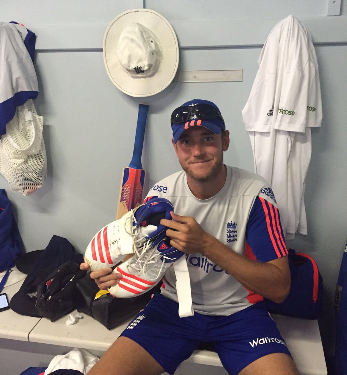HardysWineUK's tweet photo. To celebrate his #SAvENG victory @StuartBroad8 gave us a signed pair of his boots! RT&amp;Follow by 6pm Sunday to enter https://t.co/sWuxDfuzPg