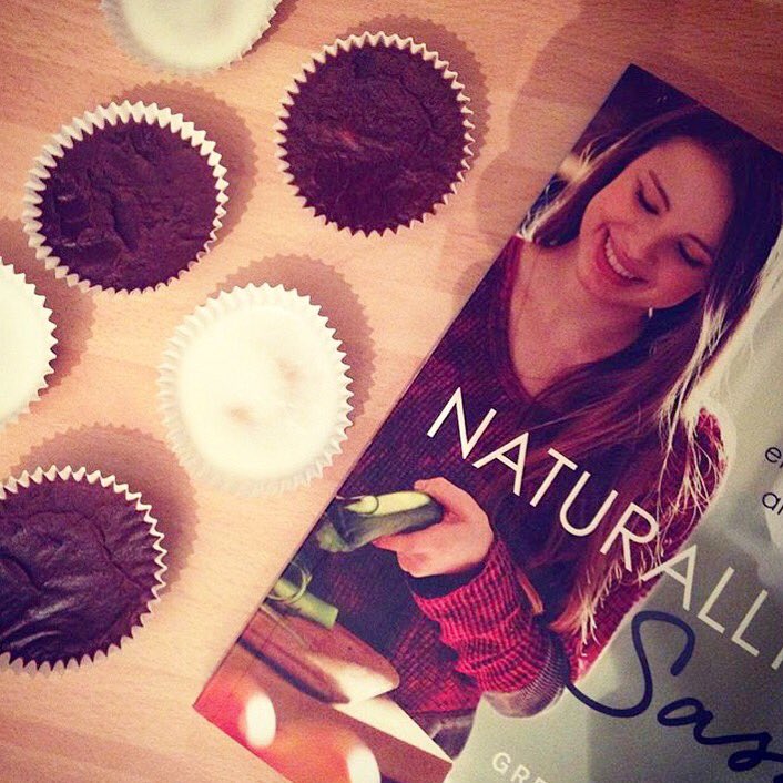 NSassyFood's tweet photo. Nut Butter Cups 🙌🙌. The perfect afternoon pick-me-up to curb that sweet tooth and stop those sugar cravings 🙅🌟 https://t.co/5prTRtH1sN