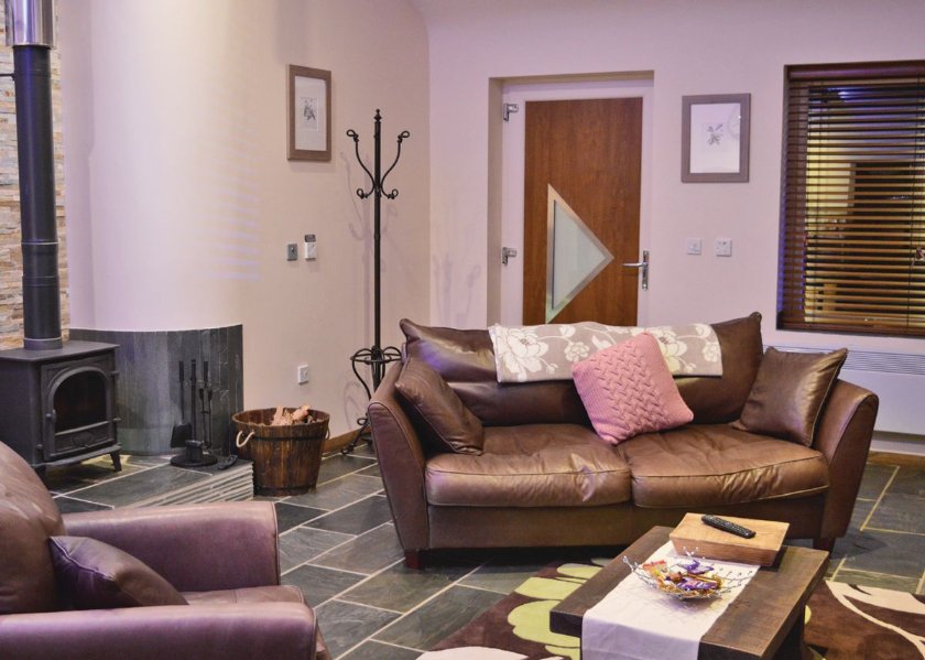 Hoseasons's tweet image. #Lastminuteluxury 22/02 4 nights £339 for 4 people! It's also been scored 9.0/10 by you - bit.ly/durhmcstal