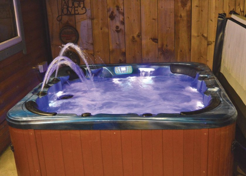 Hoseasons's tweet image. #Lastminuteluxury 22/02 4 nights £339 for 4 people! It's also been scored 9.0/10 by you - bit.ly/durhmcstal