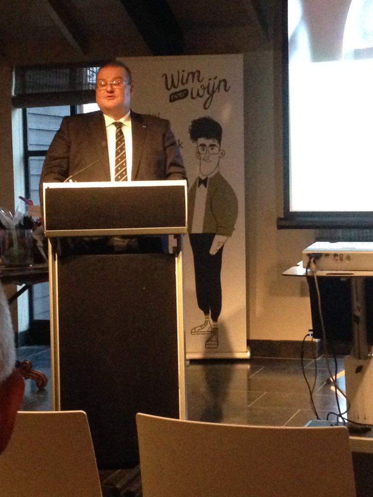 Nieuwjaarsbijeenkomst <a href="/KVNWijn/">KVNW</a> met als speerpunt voor 2016: wimoverwijn.nl over Verantwoorde wijnconsumptie