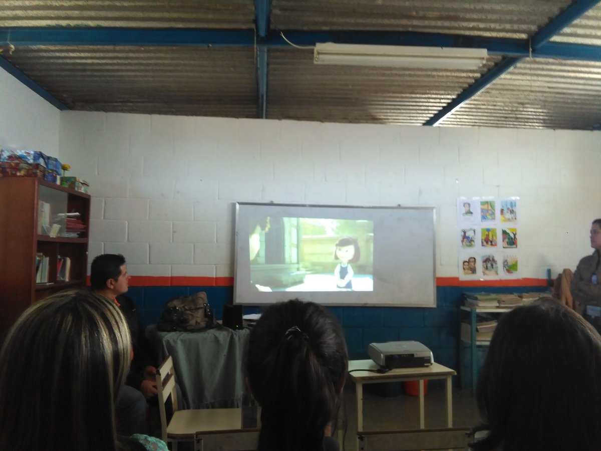 ESCUELAVENEGARA's tweet photo. @vimi3v @NER599 @SalaSjauregui Taller Dificultades de Aprendizaje..Personal Docente NER 599 https://t.co/uQ6nH0LGyX