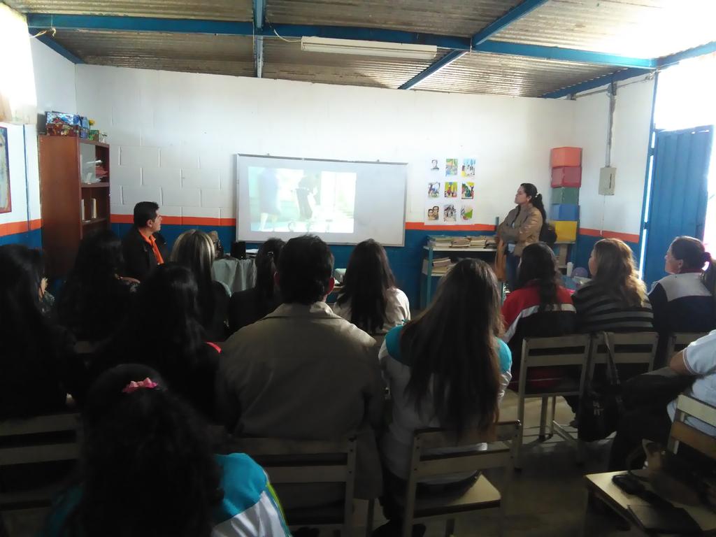ESCUELAVENEGARA's tweet photo. @vimi3v @NER599 @SalaSjauregui Taller Dificultades de Aprendizaje..Personal Docente NER 599 https://t.co/uQ6nH0LGyX