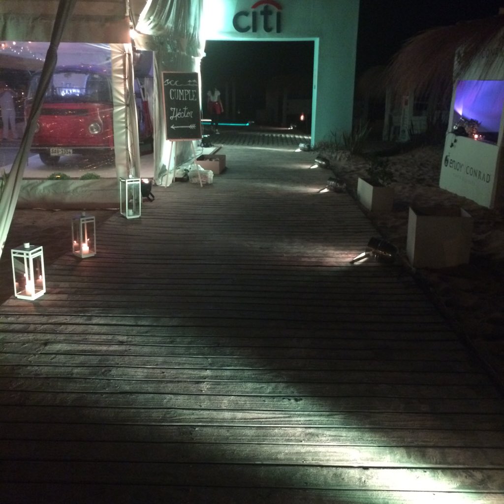 #MontoyaBeach @repiladjs en #Punta <a href="/sebahulton/">Sebastian Hulton</a> <a href="/JocheAlonso/">Jose Luis Alonso</a>