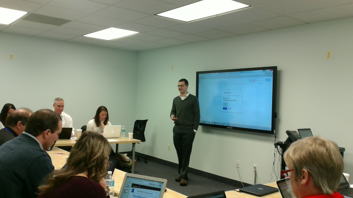 Eduscape's tweet photo. Another exciting day here #EduscapeLearning. Educators learning how to Experience the Power of Google For Education. https://t.co/M6AauLMJUe