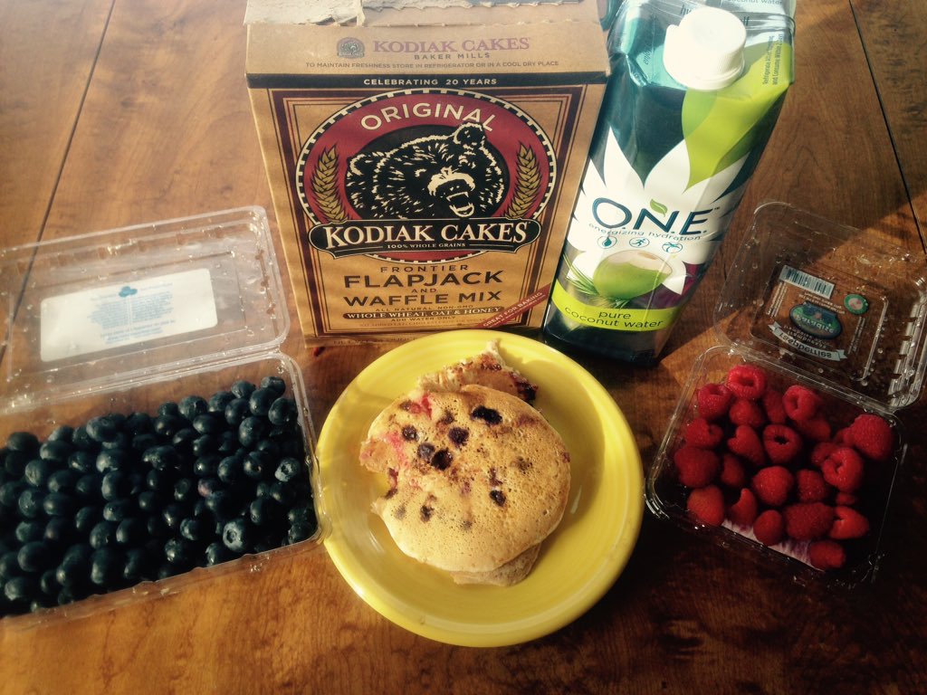 CMoJD's tweet photo. Student-athletes, EAT BREAKFAST! Your body needs energy to burn during your workout! #purposeprocessprogress https://t.co/iu26W6fydw