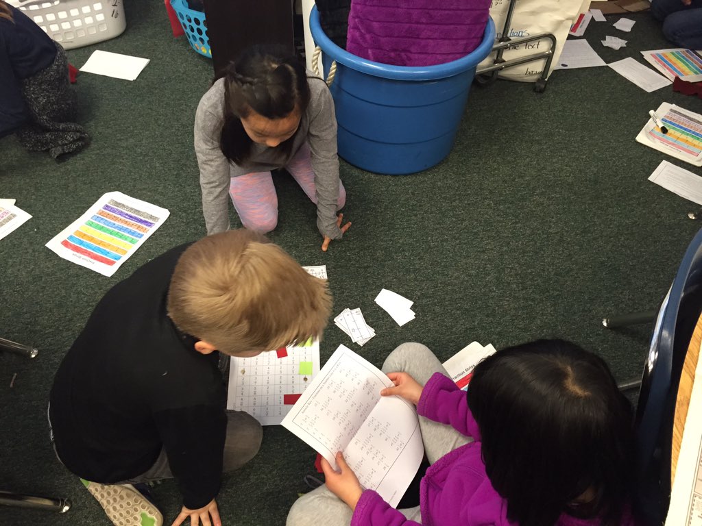 laralew19's tweet image. We love learning math through games! #fsdmath #acaciapandas #cooperativelearning