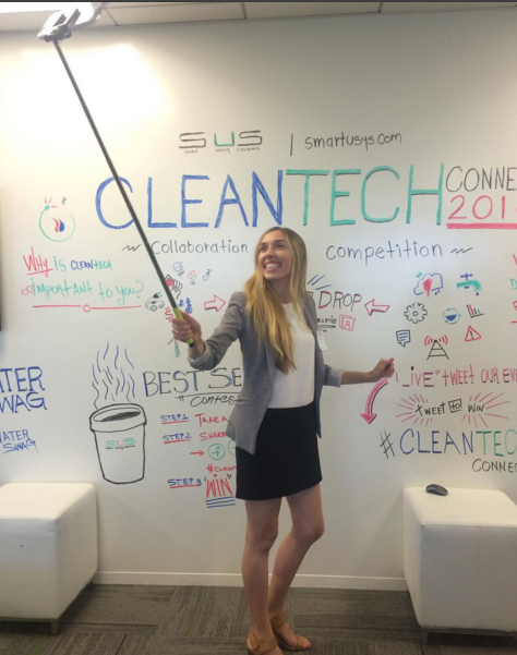 Beyond15's tweet photo. Tara smiling for her #selfie at #CleantechConnect! #BeyondTheOffice #PRLife @SmartUtilitySys @SCMbySUS https://t.co/DUcob0xDzV