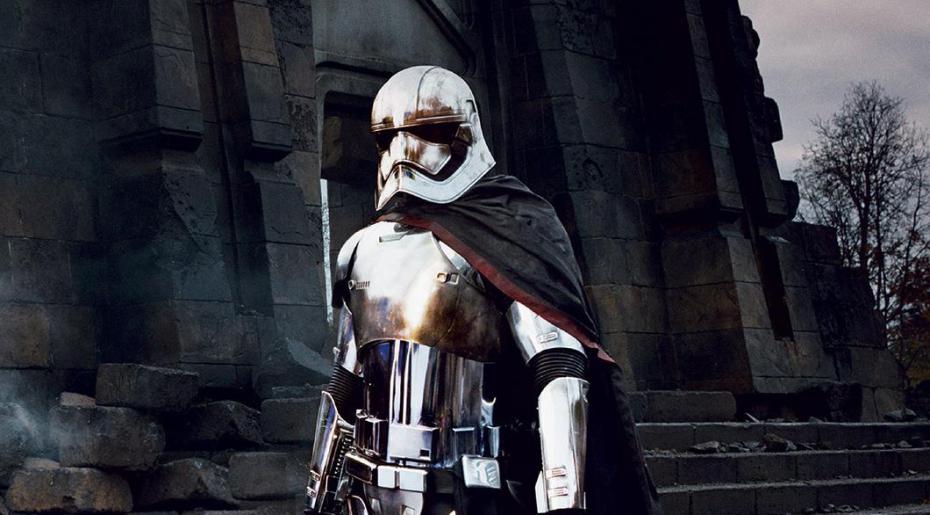 FOPhasma's tweet image. *New Captain Phasma
*New to Star Wars RP
*Descriptive/Literate
*Looking for SL's
Please RT