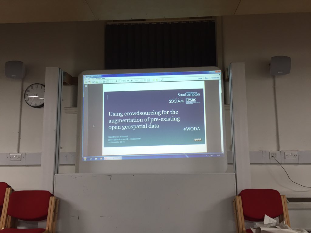 geomob's tweet photo. Some more pictures from tonight's #geomob https://t.co/2dGuRIRmQh