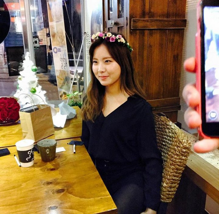 limkimpics's tweet photo. 160120 the birthday princess 🌸👑 https://t.co/nDtArnsjzc