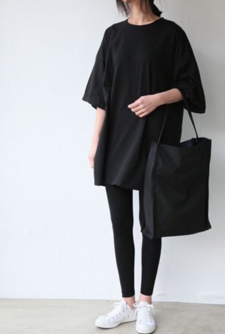 Yasmiiincmm's tweet photo. All black attire #fashion #style #fashionista #black #causal #styleicon #ootd https://t.co/ax5tWEvYpo