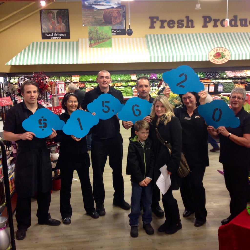 SeanMcCue748's tweet photo. @CountryGrocer raises $15,620 for @HelpFillADream sending 6 year old Tyler from #Nanaimo to Chicago for surgery https://t.co/h1JO40b8hx