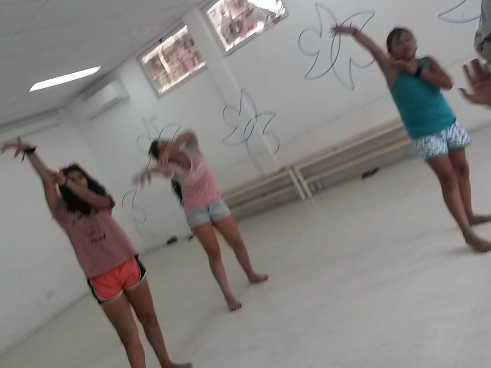 CePLaLomas's tweet photo. Danza árabe en el #CePLA @SEDRONAR @Pablolopezfiori https://t.co/XAnT3e2ath