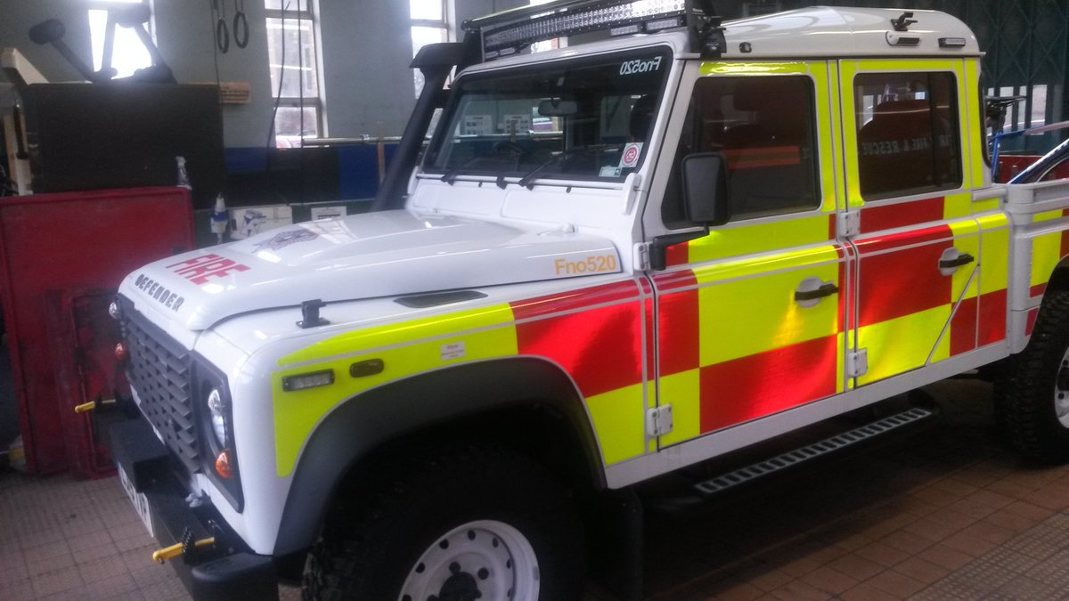 Acgray3189Ian's tweet photo. New multi role vehicle at Camberley.
#cleanfornow https://t.co/Bm0ReGQ8z1