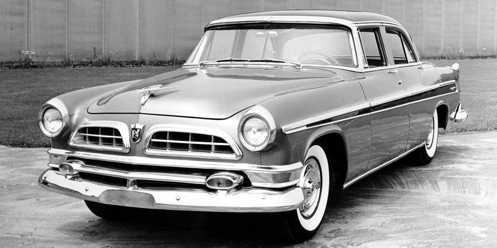 Chrysler's tweet photo. The 1955 #Chrysler New Yorker was a saloon-bodied car with a front-located engine. #TBT https://t.co/jRPej1qdGM