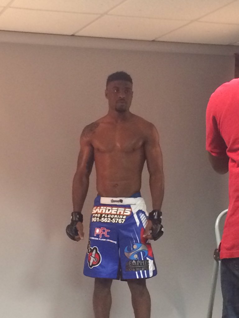 jaleelwillis1's tweet photo. I'm gonna show the World why I'm the Next Big Thing this Saturday Night. #FRM #WSOF
@MatthewWeibel @Abraham_kawa https://t.co/9G4lyrG3Lt