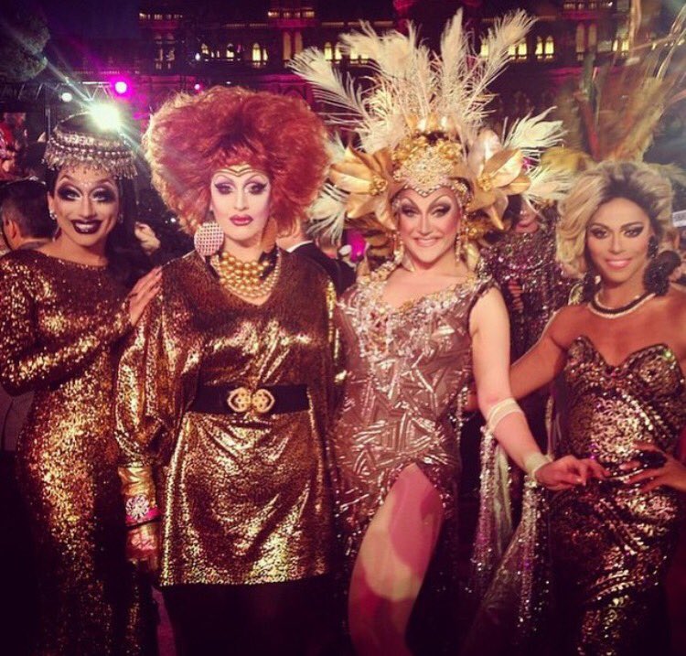 jureich's tweet photo. #tbt with these gorgeous ladies at the #lifeball2015 #love 💖💖💖💖 https://t.co/hVernKO81o