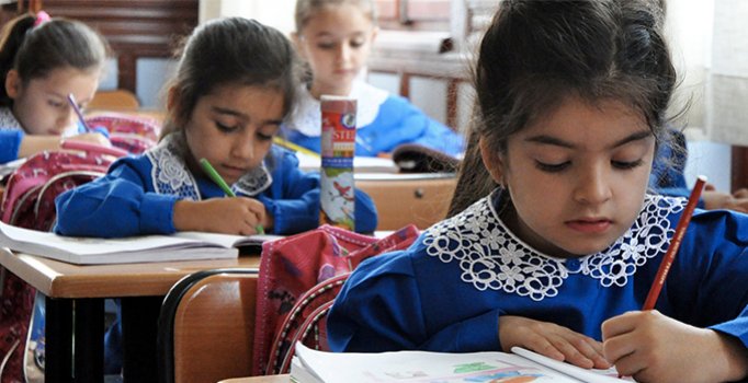 fatma__turkkan's tweet photo. EgitimeCan SınıfcılaraKadro sınıf öğretmenleri twitteri sallıyor :) https://t.co/jnKLVcaWQJ