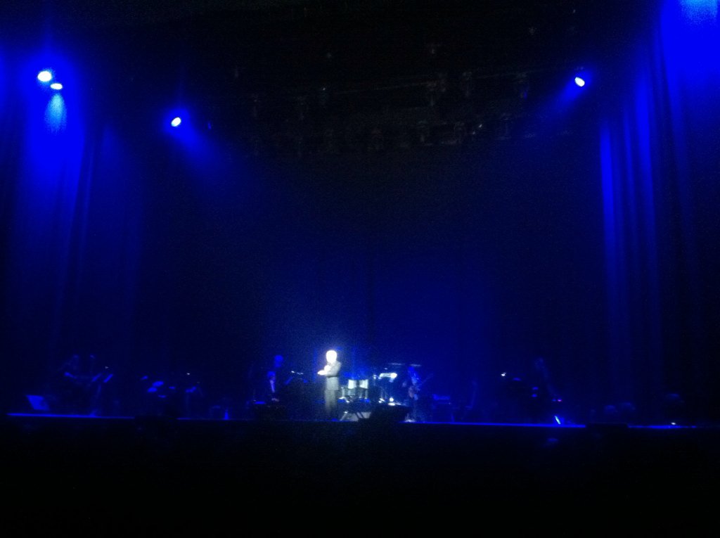 avaneen's tweet photo. Zoek de grote, kleine man. Charles Aznavour. #hmh #aznavour https://t.co/mvr23UcQrP