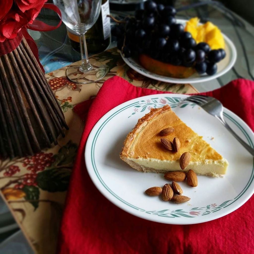 paultower's tweet photo. Original recipe #bodybuilding #p90x #flourless vanilla almond egg custard pie with #cytosp… https://t.co/hTojc40EAF https://t.co/KDUTDzNQeF
