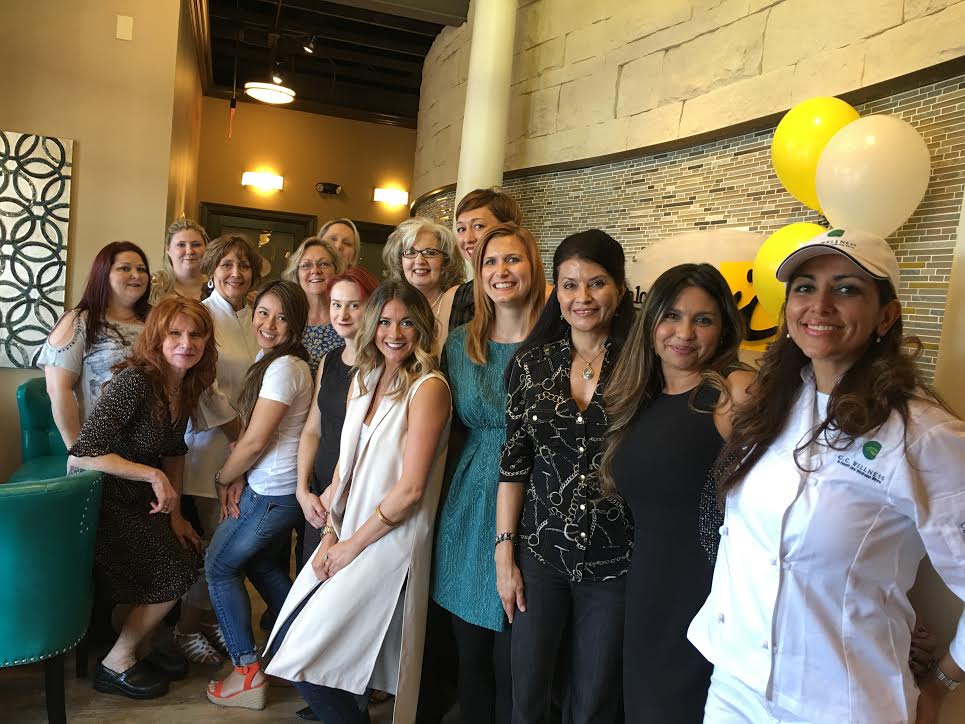 SalonsByJCATX's tweet photo. The #salonsbyjc Davenport family! Book an apt with one of our stylists today! 512-524-6228 #atx #atxstylist https://t.co/ts20Ysy9BA