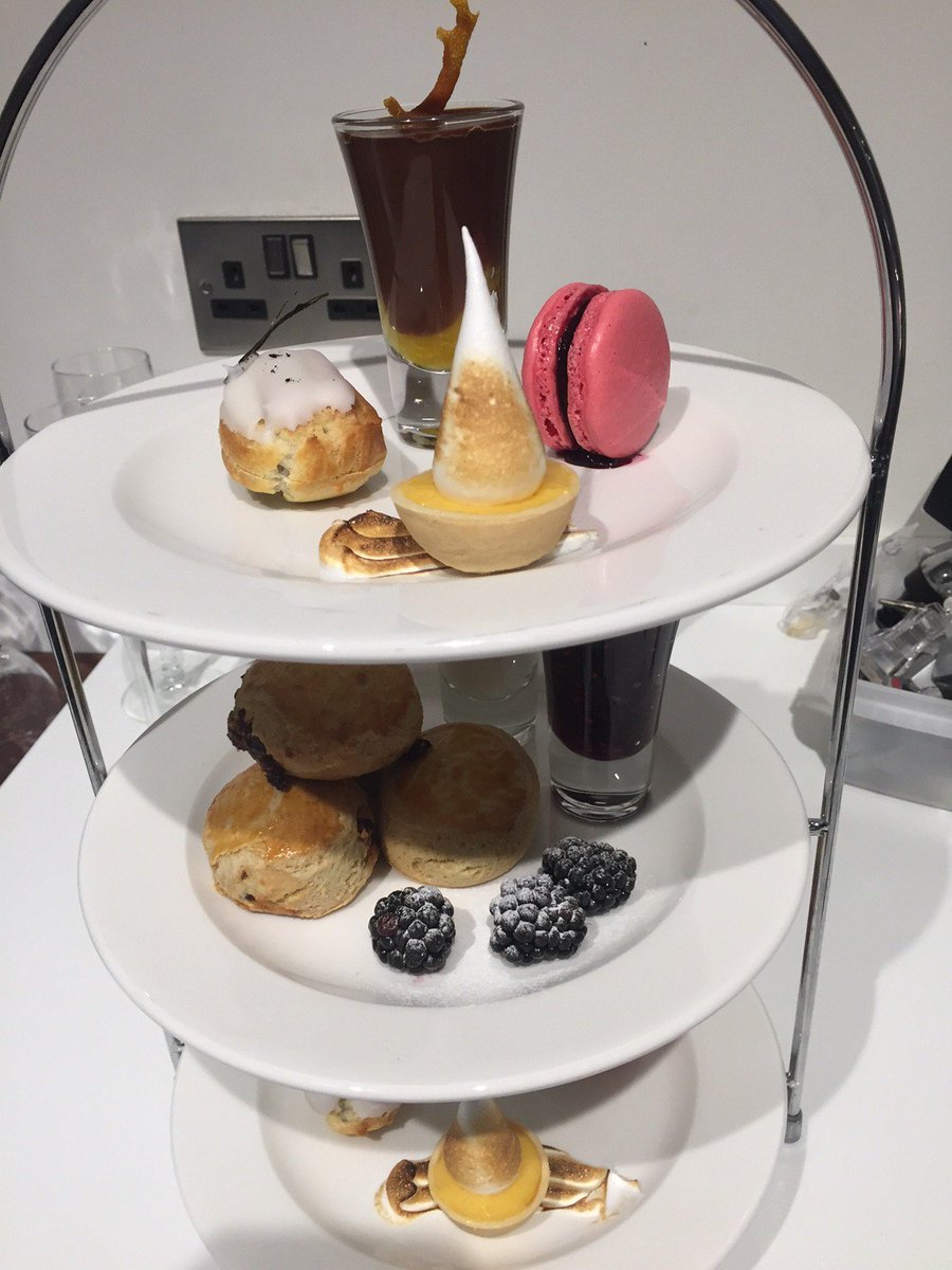 CafesbyHPL's tweet photo. Planning a hen party? Why not make it an afternoon tea party at #CafePortrait? #HenPartyIdeas #edinburgh https://t.co/uj1CRsVShq