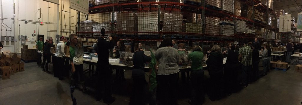 Mark__Chandler's tweet photo. Harvesters KC 35 Partners Volunteering. #extrashotofgood #starbuckspartners https://t.co/J2YvmNT2xa