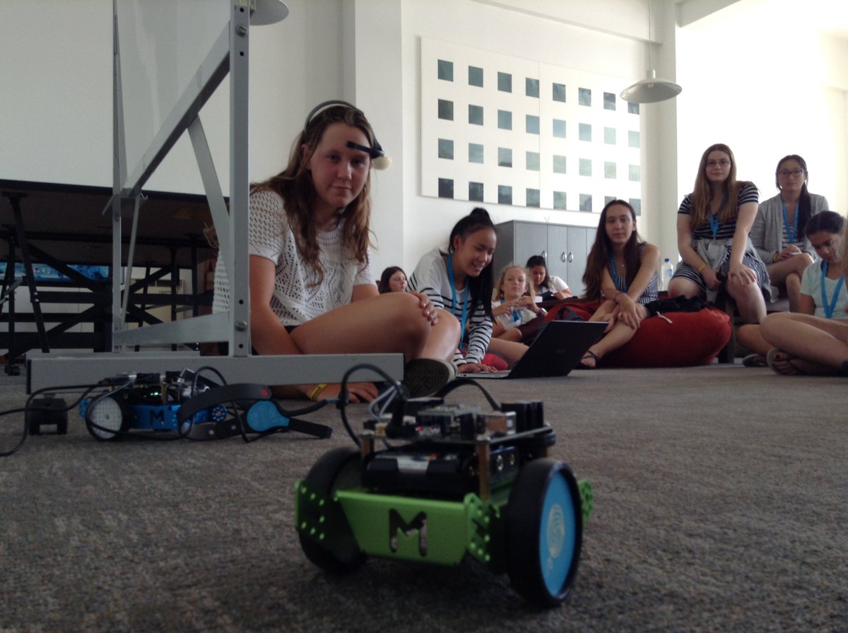 GirlsInnov8's tweet photo. The girls in action on Day 2 of #GI8 working with Jono from @ThoughtWired #BrainPoweredRobot https://t.co/AeTUNQe0ta