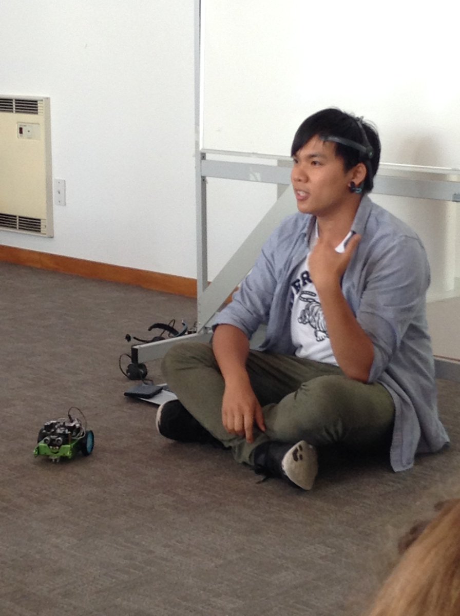 GirlsInnov8's tweet photo. The girls in action on Day 2 of #GI8 working with Jono from @ThoughtWired #BrainPoweredRobot https://t.co/AeTUNQe0ta