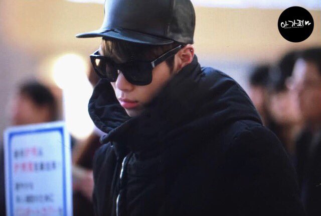 160122 Jonghyun @ Aeropuerto Gimpo {Rumbo a Japón} CZR_SDjVIAA50C8