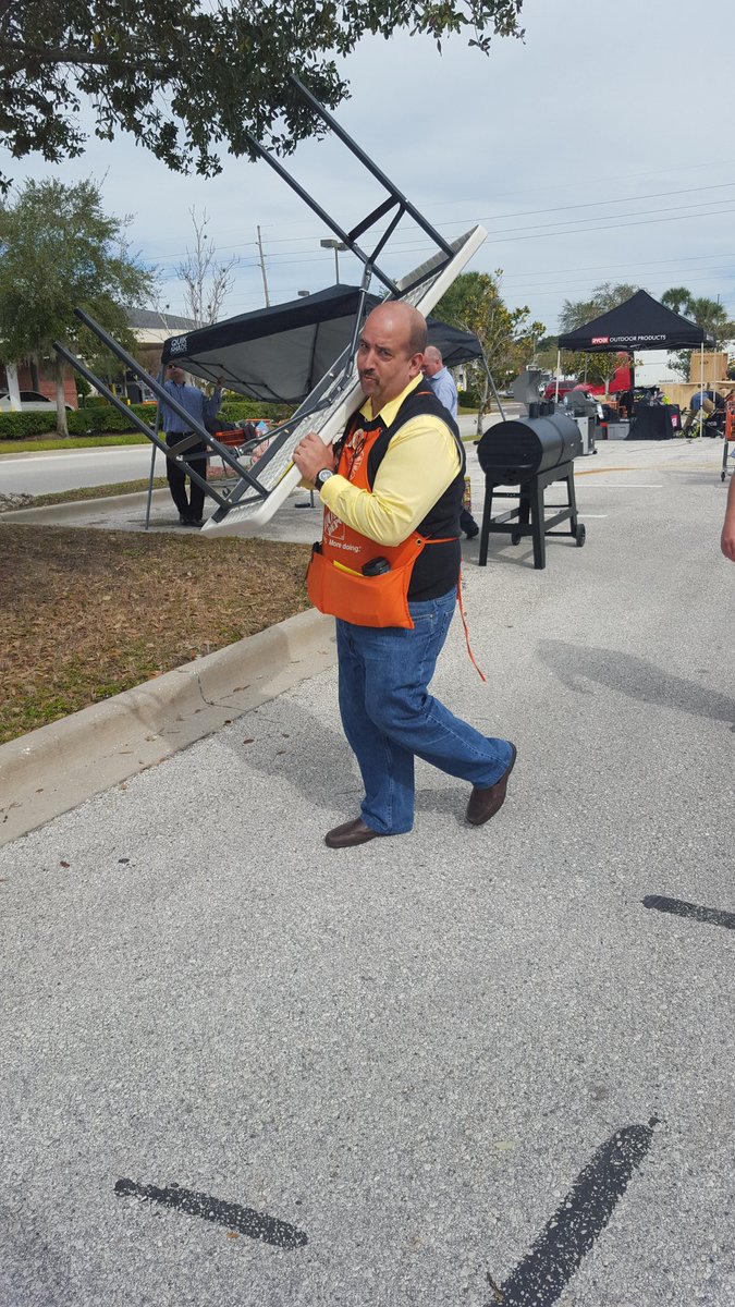 Marriott0257's tweet photo. @RamonEstevez12 #C'mon i got this! #thd6361 roadshow https://t.co/ofAYDu0lgi