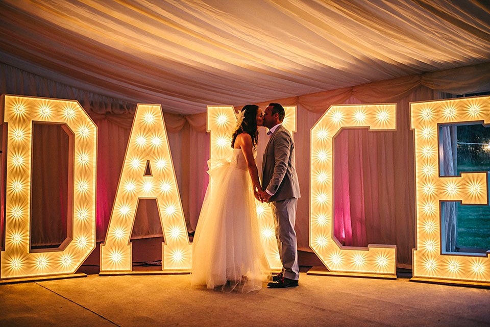 Love My Dress® tweet media
