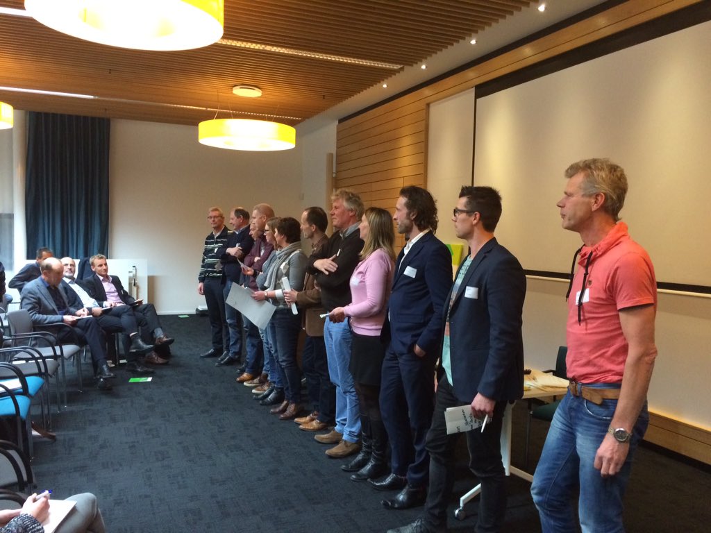 HelmaVerberkt's tweet image. Mooie afsluiting #GreenChallenge met 9 pitches systeemsprongen #duurzame #glastuinbouw . Be good and tell it !