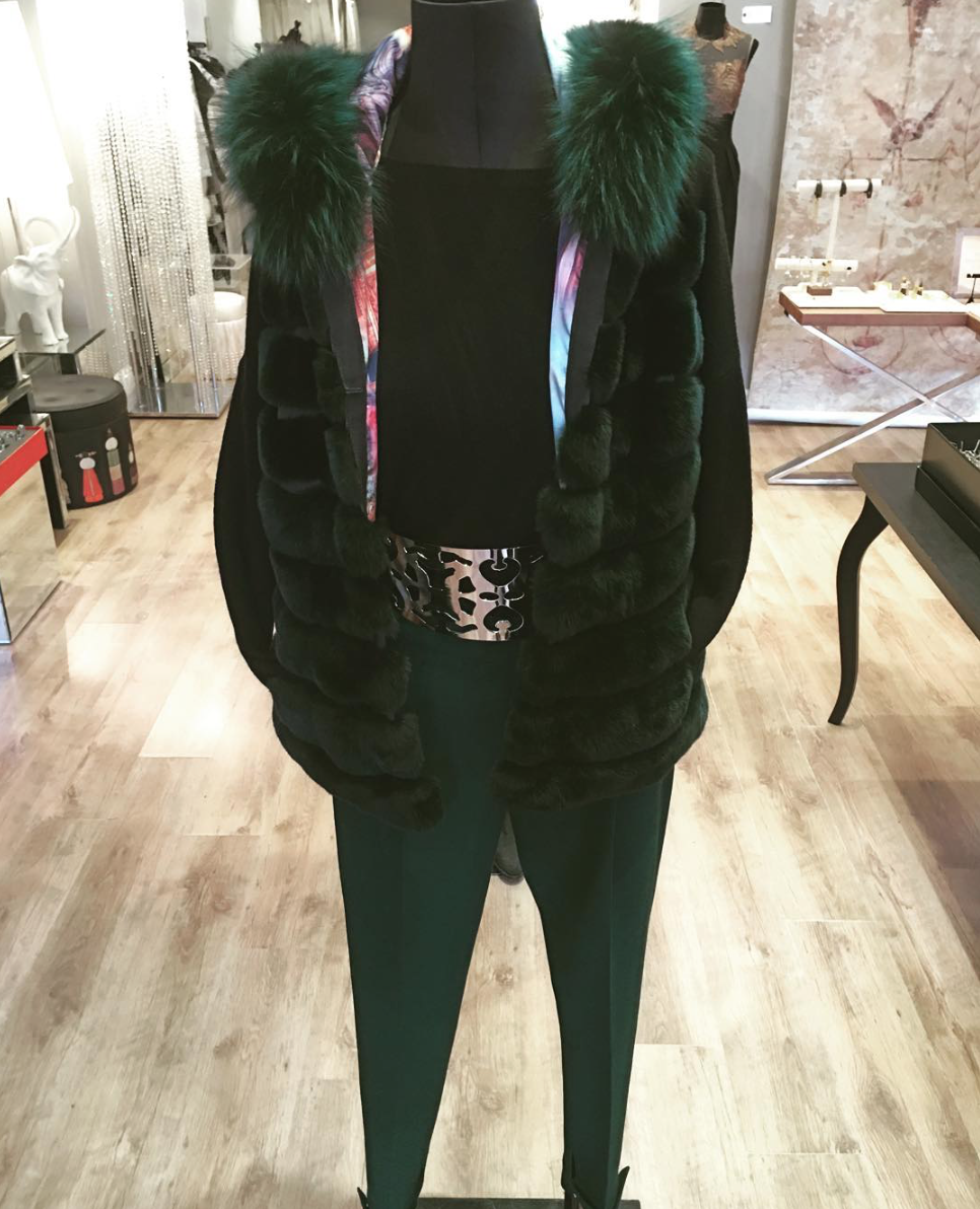 ForwardPR's tweet photo. There's a sale going on at @ShopConSept (232 King's Road). Just tell them we sent you. #fashion #luxury https://t.co/wAjQeAep1i