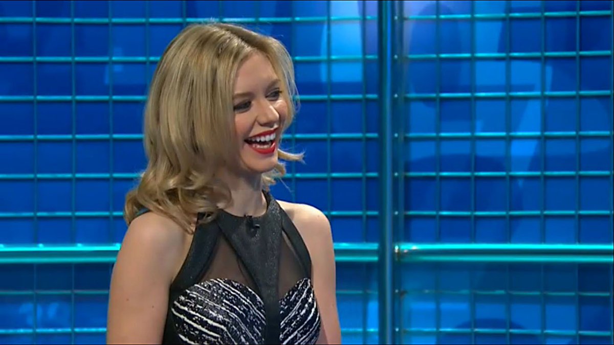 RachelRileyFC's tweet photo. Rachel Riley on today's #Countdown. 😍 #SteelStyle https://t.co/fHYVFlTFQH