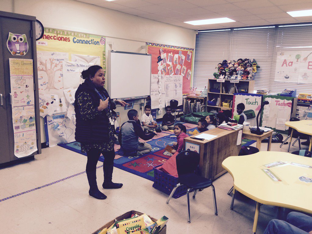 Dual Language night  Noche de idioma dual 01/21/2016