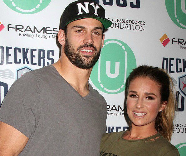 Jessie James Decker and Eric Decker no longer find bathing together sexy because... eonli.ne/1OAbvqX