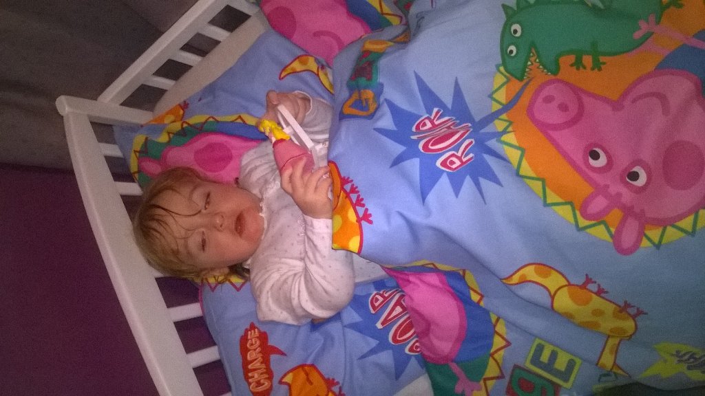 3shellz's tweet image. My baby girl all grown up in a big girl bed ❤