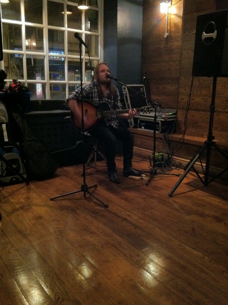 A lovely #new start with our <a href="/AlexFawcett/">Alex Fawcett</a>. #blues #correctuseoftwitter