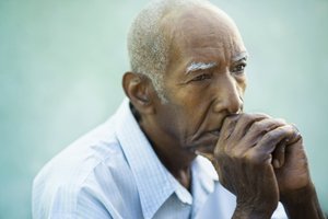 Physns1stWatch's tweet photo. Elders commonly screened for #cancer, against guideline recommendations https://t.co/lTvzPOlSzN @JAMAOnc https://t.co/N8jQ6B1iPu