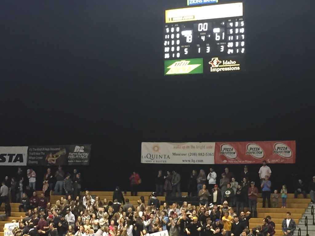 CoachDPittman's tweet photo. Convincing 78-61 Win tonight for @VandalsWBB over the Griz! And great @Idaho_Vandals fan support! #DoitagainSaturday https://t.co/YfCvHTDGZU