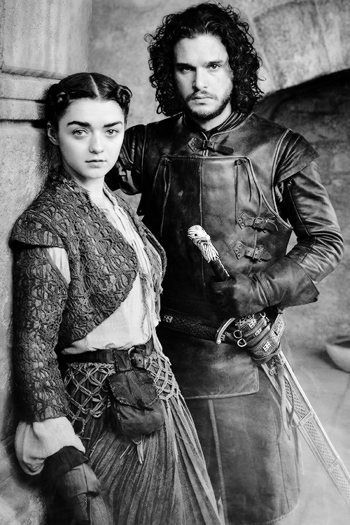 sima_potvin's tweet photo. Maisie Williams as Arya Stark and Kit Harington as Jon Snow for Entertainment Weekly https://t.co/8rZkwPlHvP