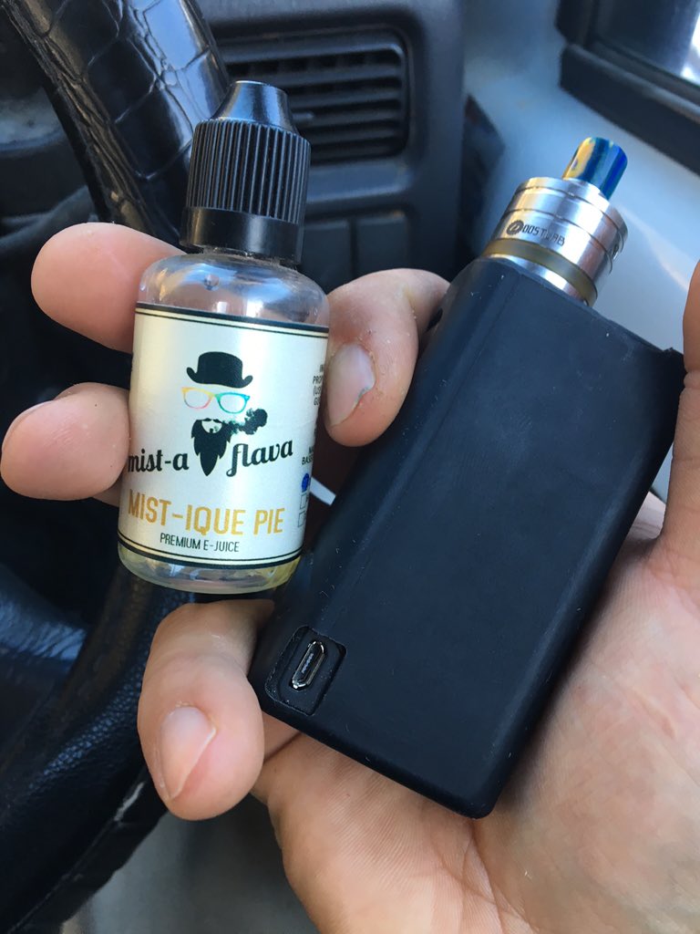 vapevapevapejp's tweet photo. 今日も元気に営業しています。
https://t.co/qbhoyAVOFs 
Mist-a flave mist-ique pie
ストロベリークリーミーパイ
#vape #mistaflava #vapevapevape https://t.co/B2cpRNzrqk