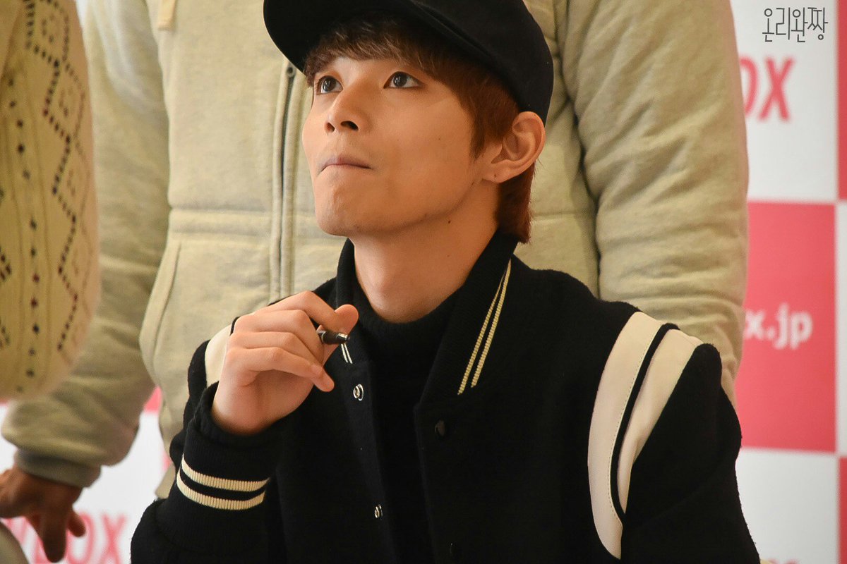 only_wanchan's tweet photo. ▶▶ 160116

#히든 #HIDDEN #ヒドゥン #완이 #완짱 #WanE #ワニ   #新大久保 #SHOWBOX 
( @upndown1020 )( @hiddencard01 ) https://t.co/46SZ00lr0z
