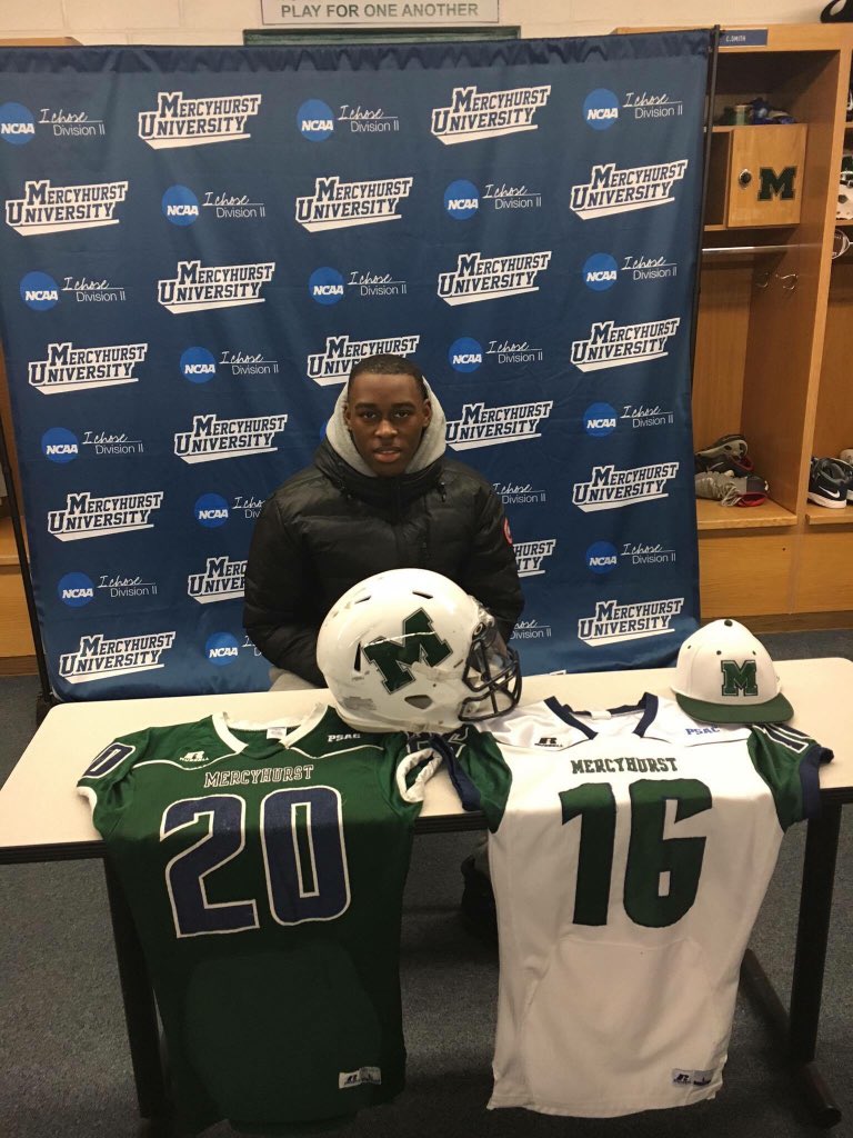 ChannelHNews's tweet photo. #CardinalCommits our Senior DB's on their official visit to @MercyhurstFB #uphayes https://t.co/6f7SSHRSVF