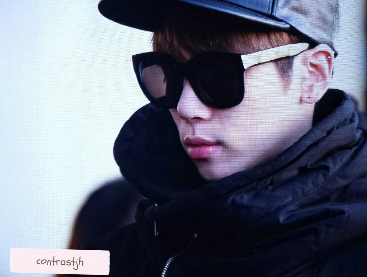 160122 Jonghyun @ Aeropuerto Gimpo {Rumbo a Japón} CZSCss1UMAA77HU